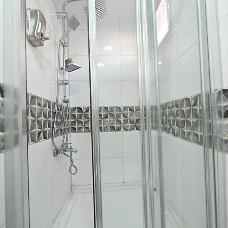 Hotel Safir Gold 4*
