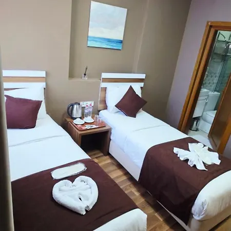 Hotel Safir Gold 4*