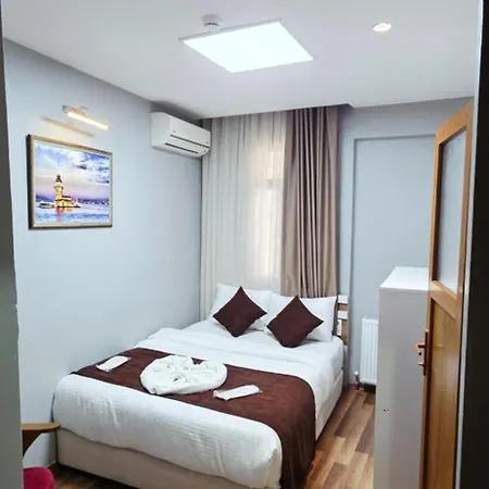 Hotel Safir Gold 4*